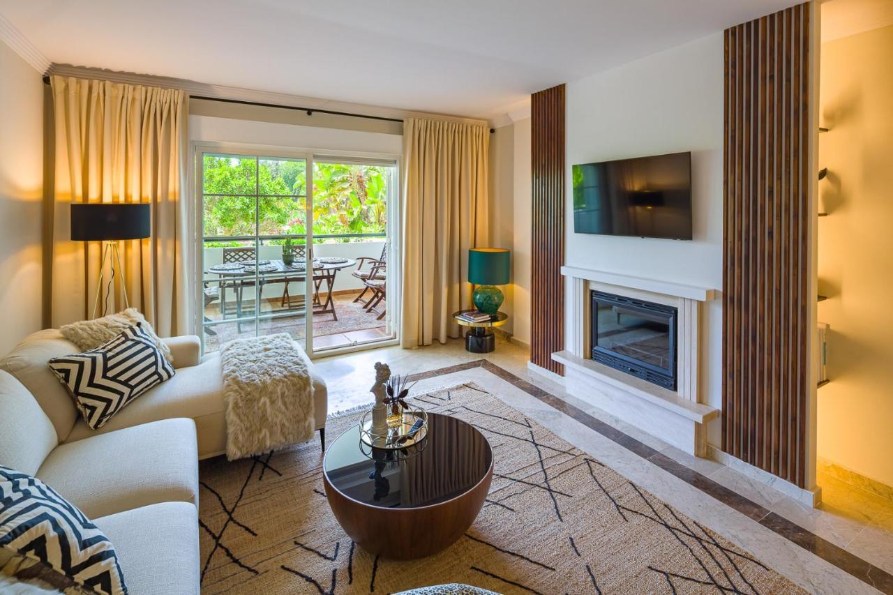Appartement Next To Puente Newly Done Modern Style 5 Star Luxury