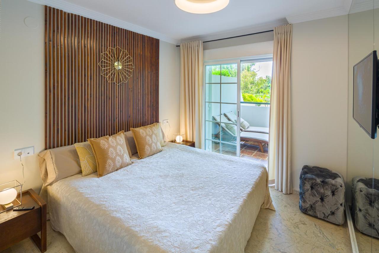 Next To Puente Newly Done Modern Style 5 Star Luxury Appartement *