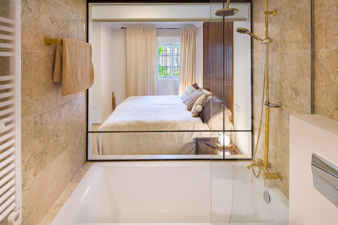 Next To Puente Newly Done Modern Style 5 Star Luxury Apartemen Marbella